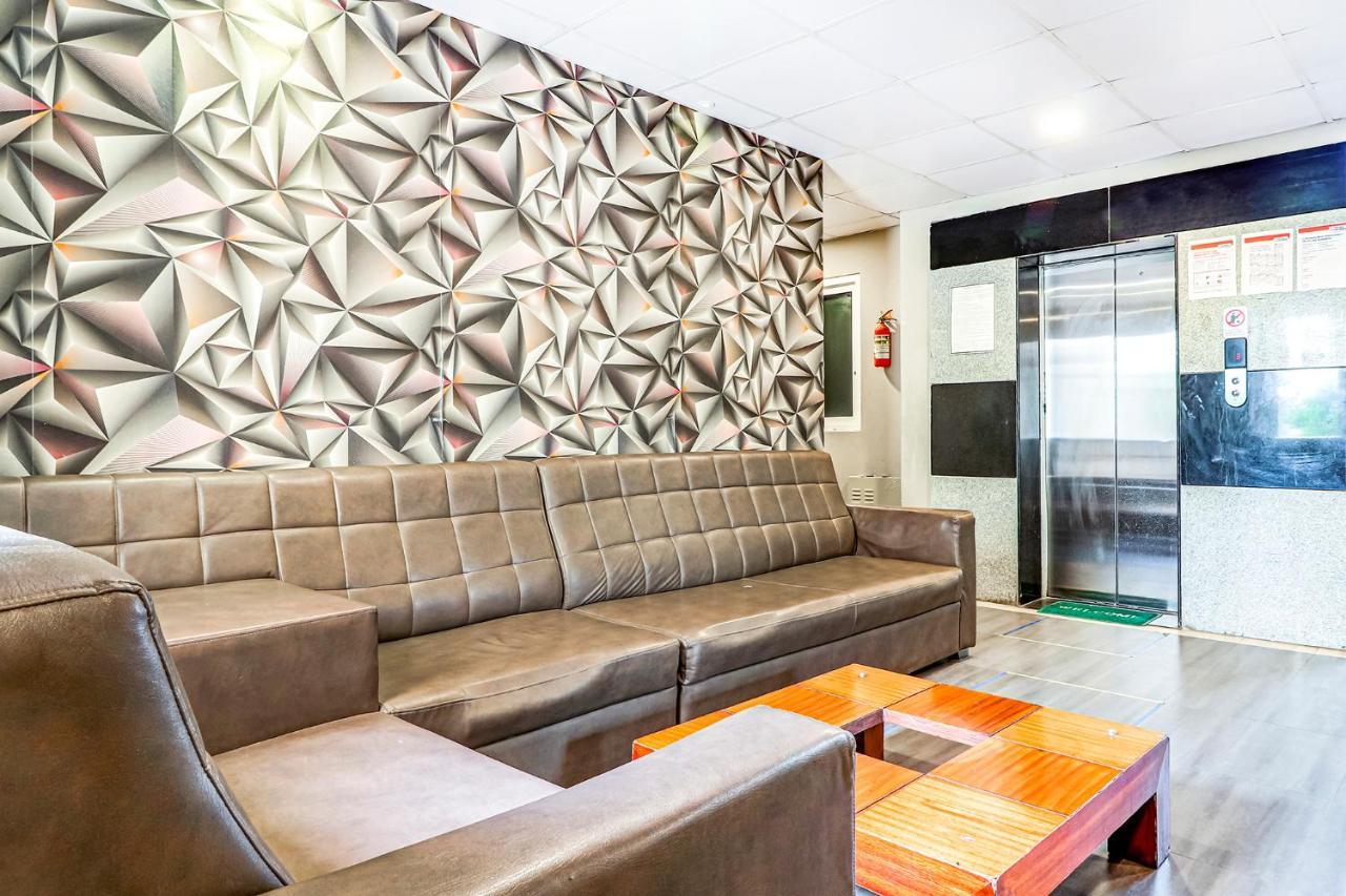 Fabexpress Mid Town Hotel ไฮเดอราบัด ภายนอก รูปภาพ